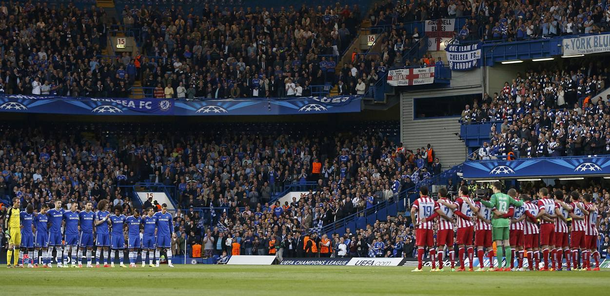 Chelsea-Atletico inizia col commovente ricordo di Vilanova e Boskov. Reuters